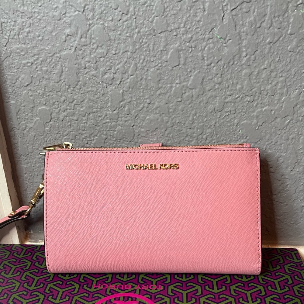 Michael Kors wallet